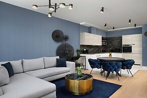 Emerald Downtown Suites