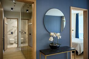 Emerald Downtown Suites