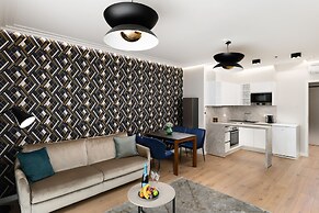 Emerald Downtown Suites