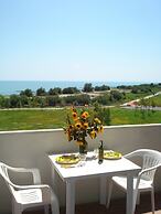 Welcoming Flat With Large Terrace