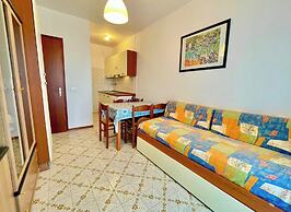 Seafront Apartment With Pool