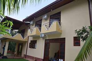 Villa Vinses In Hikkaduwa