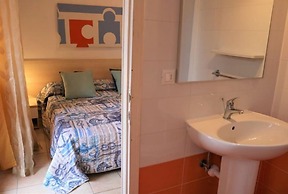 Spacious Apartment With big Terrace