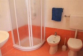 Spacious Apartment With big Terrace