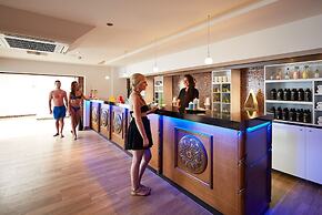 Emre Beach & Emre Hotel