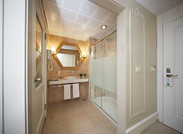 Emre Beach & Emre Hotel