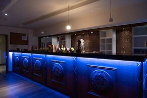 Emre Beach & Emre Hotel