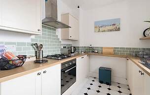 Beautiful Sea Front Cottage in the Ocean City