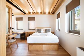 Thallos the Boutique