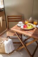 Thallos the Boutique