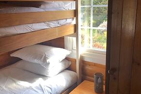 Snowdonia Log Cabin-sleeps 4-garden-pets