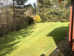 Snowdonia Log Cabin-sleeps 4-garden-pets