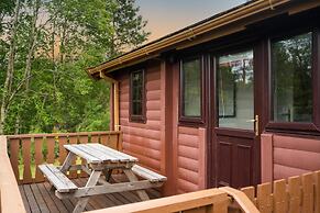 Snowdonia Log Cabin-sleeps 4-garden-pets