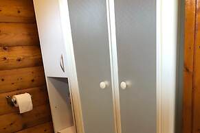 Snowdonia Log Cabin-sleeps 4-garden-pets