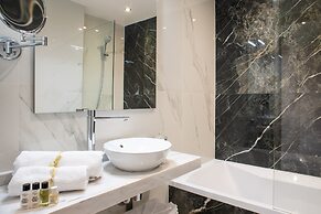 Brit Hotel Paris Orly