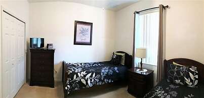 Disney Area Pool Home 49or 4 Bedroom Home by Redawning