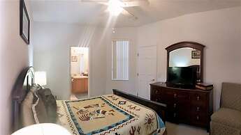 Disney Area Pool Home 49or 4 Bedroom Home by Redawning