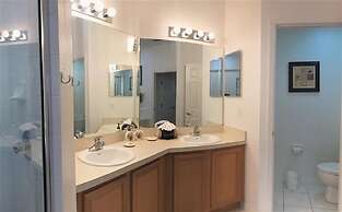 Disney Area Pool Home 49or 4 Bedroom Home by Redawning