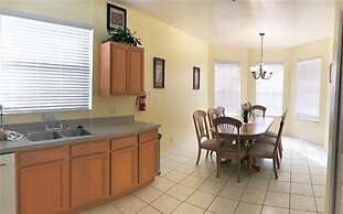 Disney Area Pool Home 49or 4 Bedroom Home by Redawning