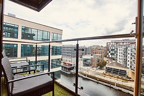 Deluxe City Centre Apt Balcony View Free Parking
