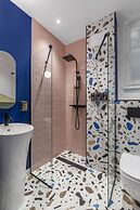 HOLT - Birds of Paradise