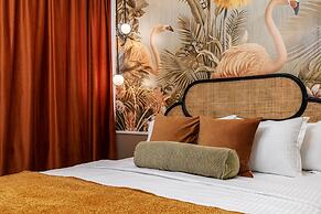 HOLT - Birds of Paradise