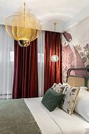 HOLT - Birds of Paradise