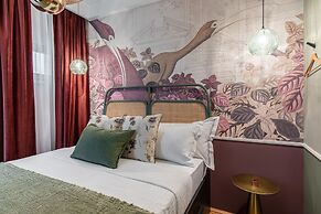 HOLT - Birds of Paradise