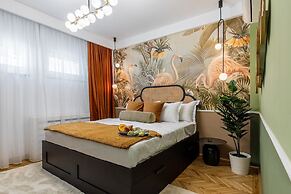 HOLT - Birds of Paradise