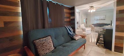 Kozy Cove Cabin - 1 Block to Lake Boat Launch - Covered Boat Parking -