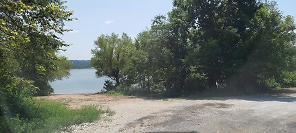 Kozy Cove Cabin - 1 Block to Lake Boat Launch - Covered Boat Parking -