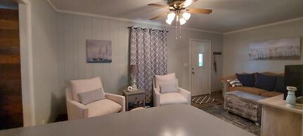 Kozy Cove Cabin - 1 Block to Lake Boat Launch - Covered Boat Parking -