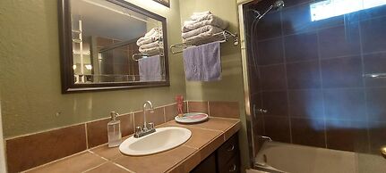 Kozy Cove Cabin - 1 Block to Lake Boat Launch - Covered Boat Parking -