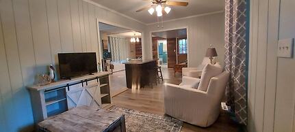 Kozy Cove Cabin - 1 Block to Lake Boat Launch - Covered Boat Parking -