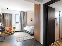 LIV Urban Suites