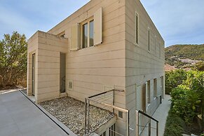 Hedera Estate, Villa Hedera III