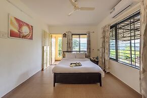 CosmicStays Countryside Panorama-Lakeview Bungalow