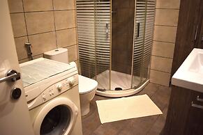 A Skip Away from the Acropolis Museum