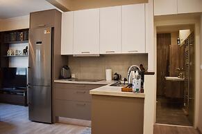 A Skip Away from the Acropolis Museum