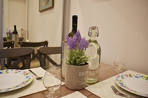 A Skip Away from the Acropolis Museum