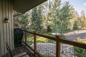 1196 Flying Dutchman 1 Bedroom Condo by RedAwning