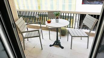 A few Steps from Syntagma and Plaka