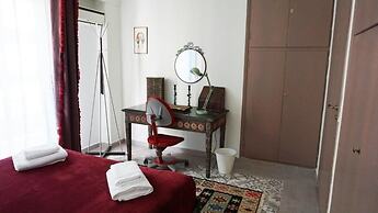 A few Steps from Syntagma and Plaka