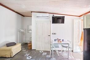 Tiny House 19 Terrace Aparment