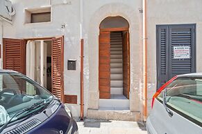 Tiny House 21 Bright Aparment