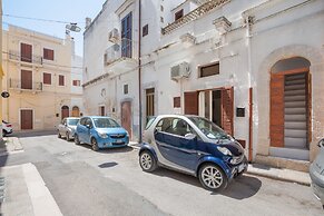 Tiny House 21 Bright Aparment