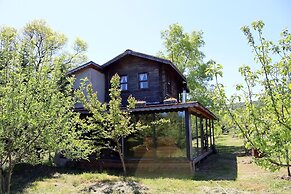 Vira Garden House