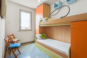 Lovely Apartment with Sea View Terrace