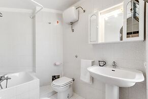 Stella del Mattino Bright Apartment