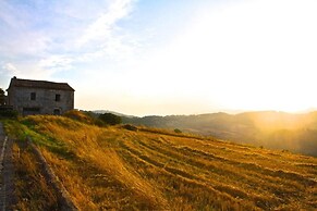 Captivating House in Palmoli Sleeps 2 Plus 2